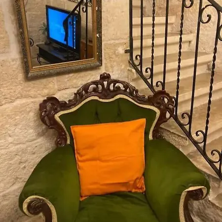 Сasa de vacaciones Historic Townhouse *